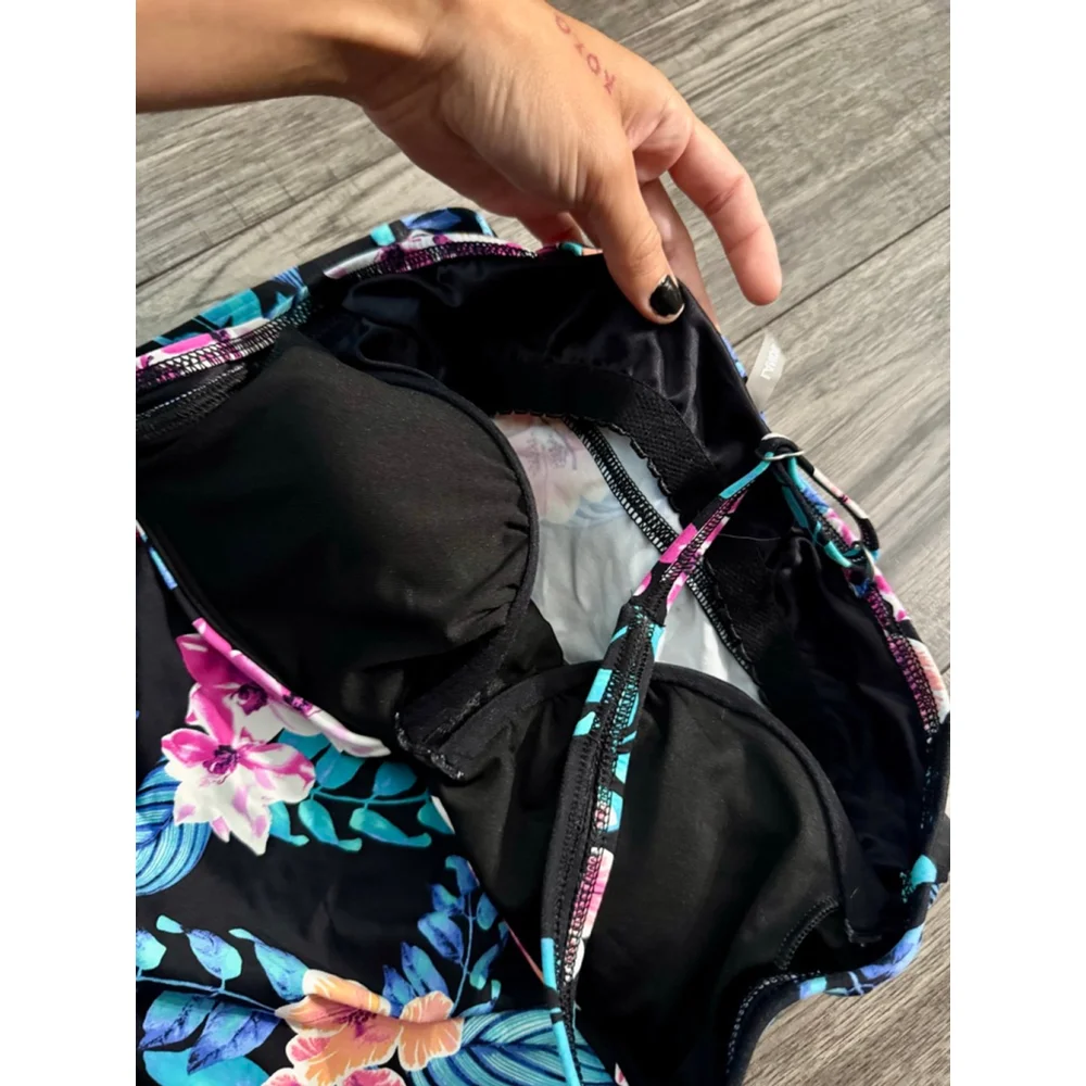Lands End Size 4 Underwire Tankini $64.95 Originally - Picture 6 of 8
